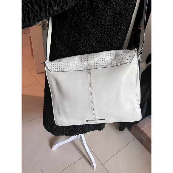 BCBG Maxazria Perforated White Leather Messenger Bag W/Pockets Adjustable Strap - Picture 9 of 12